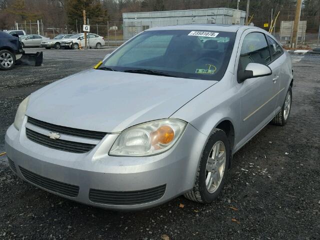 1G1AL12F257574433 - 2005 CHEVROLET COBALT LS SILVER photo 2