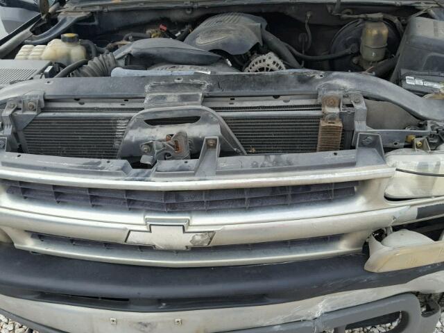 1GNEC13TX1J126104 - 2001 CHEVROLET TAHOE C150 BLACK photo 7