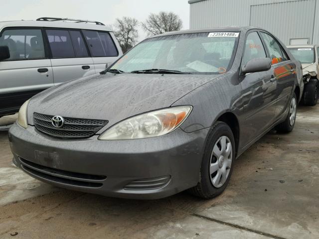 4T1BE32K43U749547 - 2003 TOYOTA CAMRY LE GRAY photo 2