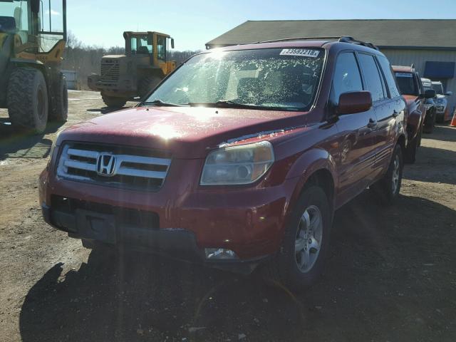 5FNYF186X6B007385 - 2006 HONDA PILOT EX RED photo 2