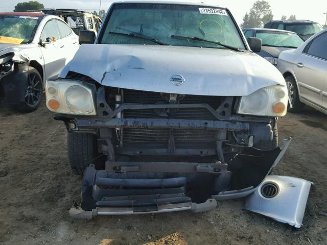 1N6DD26T94C421011 - 2004 NISSAN FRONTIER K SILVER photo 9