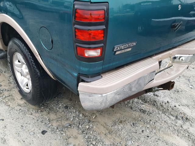 1FMRU17L5WLB74554 - 1998 FORD EXPEDITION GREEN photo 9