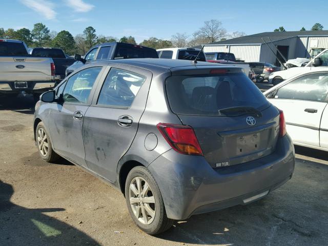 VNKKTUD31HA075783 - 2017 TOYOTA YARIS L GRAY photo 3