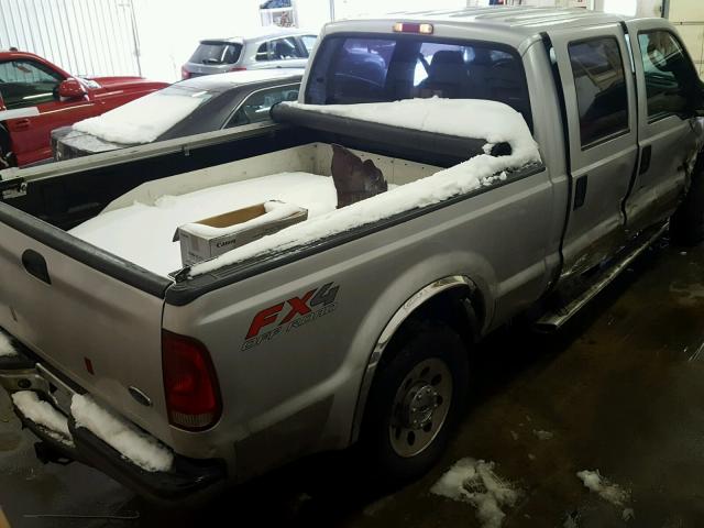 1FTSW21P35EA32272 - 2005 FORD F250 SUPER SILVER photo 4