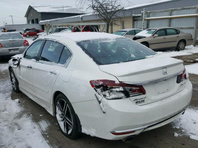 1HGCR2F59HA139035 - 2017 HONDA ACCORD SPO WHITE photo 3