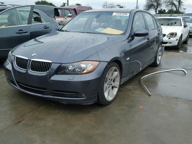 WBAVB33506KS33220 - 2006 BMW 330 I GRAY photo 2