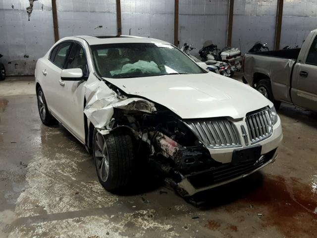 1LNHM94R19G605956 - 2009 LINCOLN MKS WHITE photo 1