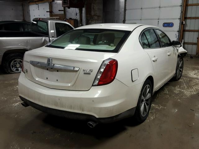 1LNHM94R19G605956 - 2009 LINCOLN MKS WHITE photo 4