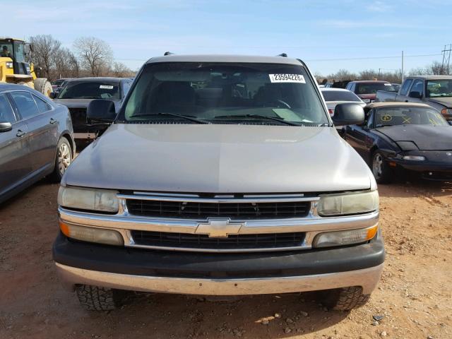 1GNEC16Z94J146364 - 2004 CHEVROLET SUBURBAN C SILVER photo 9