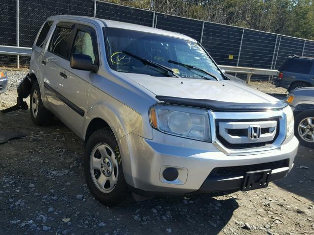 5FNYF3H23BB049240 - 2011 HONDA PILOT LX SILVER photo 1