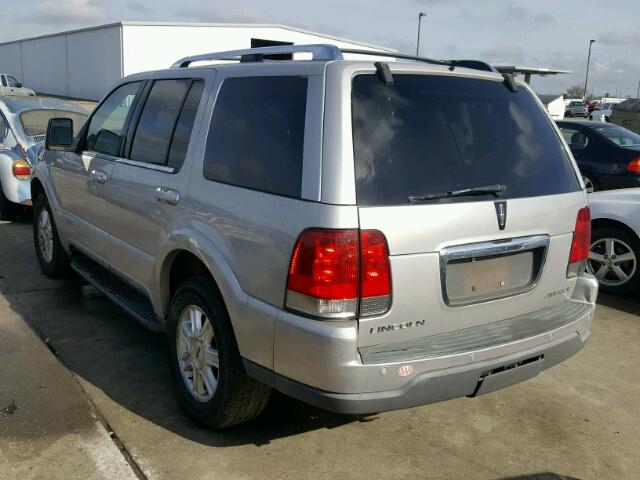 5LMEU88H73ZJ49551 - 2003 LINCOLN AVIATOR SILVER photo 3