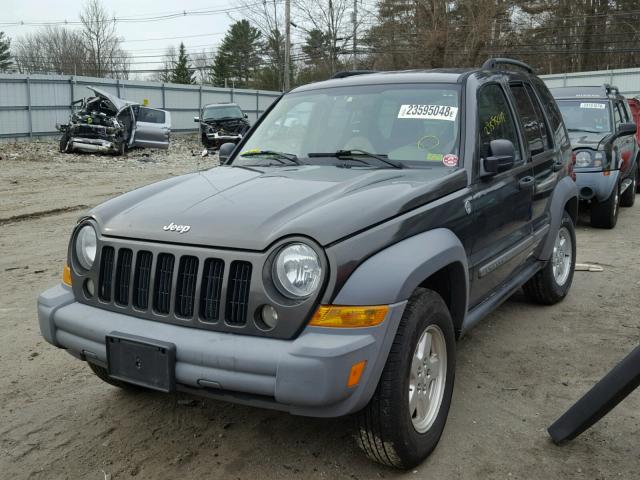 1J4GL48K46W120726 - 2006 JEEP LIBERTY SP GRAY photo 2