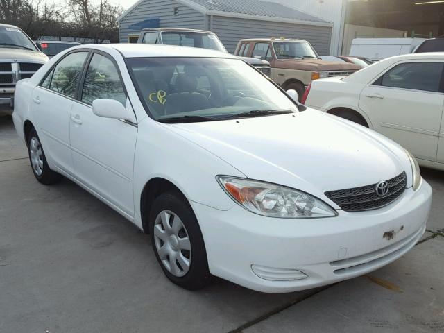 JTDBE32KX20107487 - 2002 TOYOTA CAMRY LE WHITE photo 1