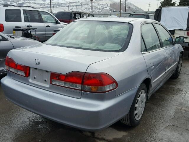 JHMCG56442C001023 - 2002 HONDA ACCORD LX SILVER photo 4