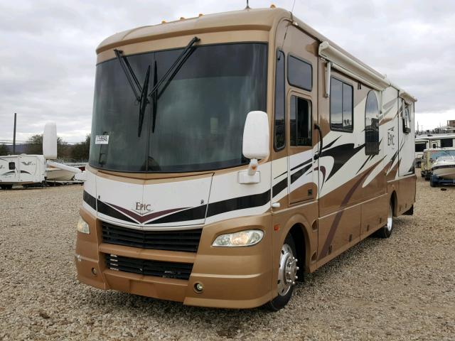 1F6NF53S340A13431 - 2006 COACH MOTORHOME GOLD photo 2