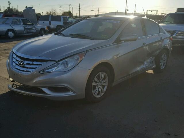 5NPEB4ACXBH152633 - 2011 HYUNDAI SONATA GLS BEIGE photo 2