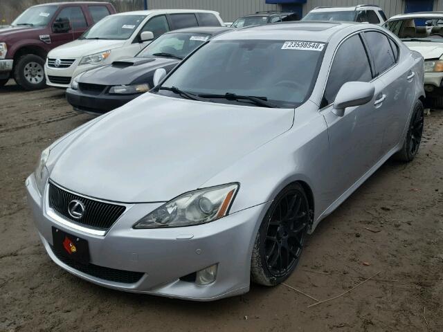 JTHBE262272008192 - 2007 LEXUS IS 350 SILVER photo 2