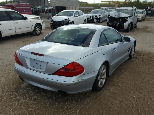 WDBSK75F93F034530 - 2003 MERCEDES-BENZ SL 500R SILVER photo 4