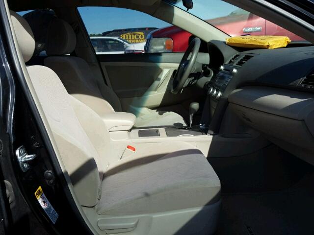 4T4BF3EK1AR012690 - 2010 TOYOTA CAMRY BASE BLACK photo 5