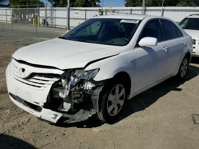4T4BE46K89R131016 - 2009 TOYOTA CAMRY BASE WHITE photo 2
