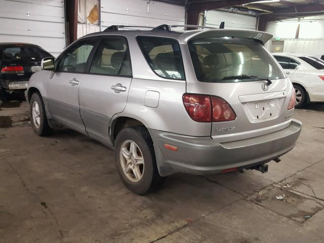 JT6HF10U1Y0133654 - 2000 LEXUS RX 300 WHITE photo 3