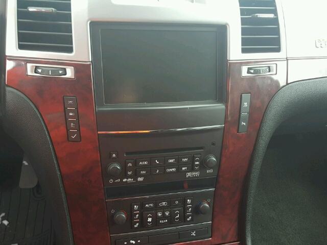 1GYS4EEJ5BR162064 - 2011 CADILLAC ESCALADE H WHITE photo 9