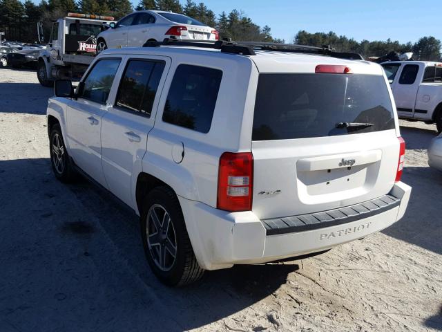 1J4NF2GB0AD518752 - 2010 JEEP PATRIOT SP WHITE photo 3