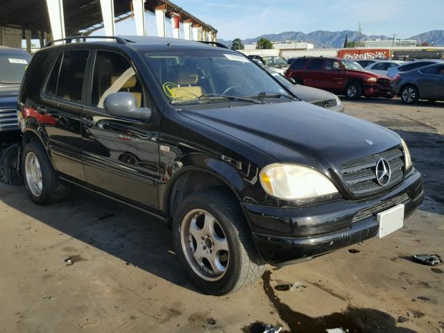 4JGAB72E2XA132113 - 1999 MERCEDES-BENZ ML 430 BLACK photo 1