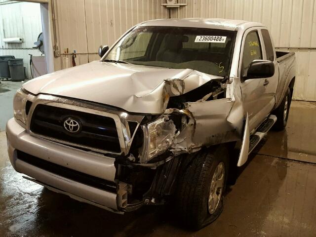 5TEUU42N37Z407553 - 2007 TOYOTA TACOMA ACC SILVER photo 2