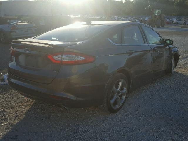 1FA6P0H75F5103195 - 2015 FORD FUSION SE GRAY photo 4