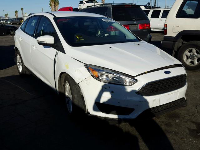 1FADP3F25GL399204 - 2016 FORD FOCUS SE WHITE photo 1