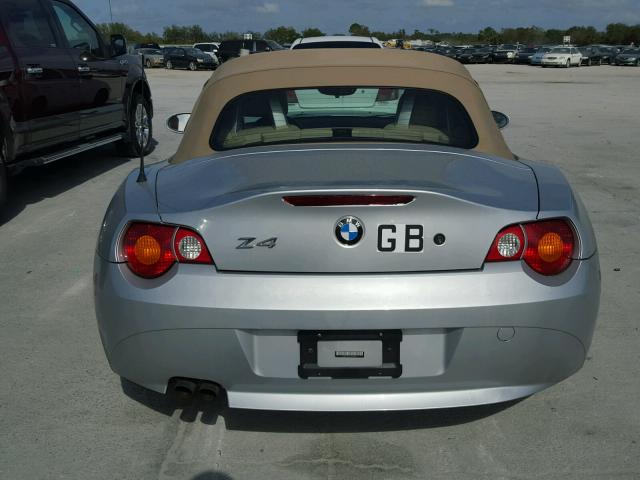 4USBT334X3LS44946 - 2003 BMW Z4 2.5 SILVER photo 6