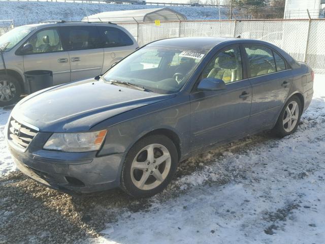 5NPEU46F39H435866 - 2009 HYUNDAI SONATA SE GRAY photo 2