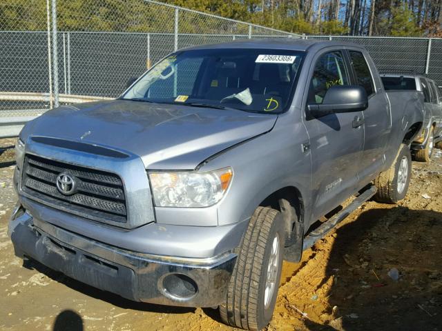 5TBBT54117S453432 - 2007 TOYOTA TUNDRA DOU GRAY photo 2