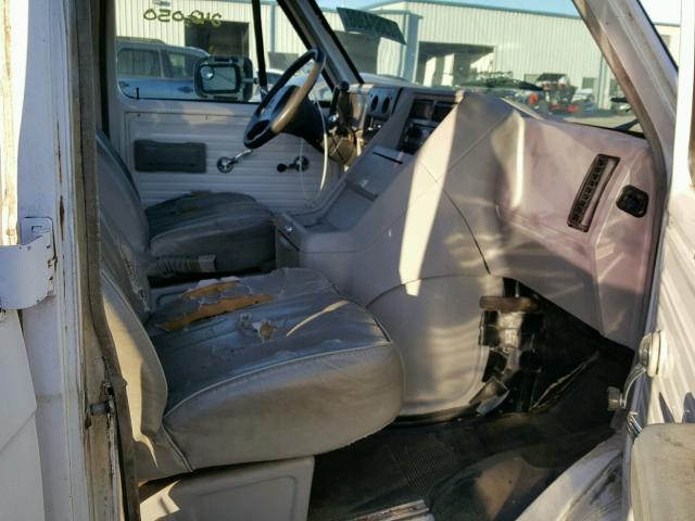 1GTEG25K8PF500146 - 1993 GMC VANDURA G2 WHITE photo 5