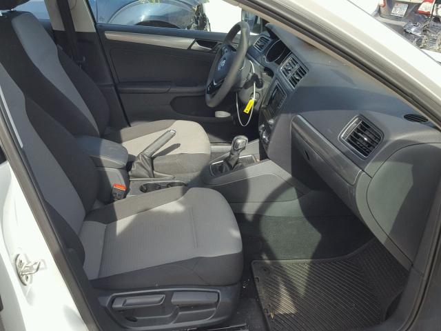3VW2B7AJ4HM237793 - 2017 VOLKSWAGEN JETTA S 白色 照片 5