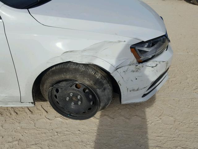 3VW2B7AJ4HM237793 - 2017 VOLKSWAGEN JETTA S 白色 照片 9