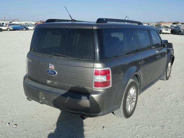 2FMGK5B86DBD29567 - 2013 FORD FLEX SE TAN photo 4