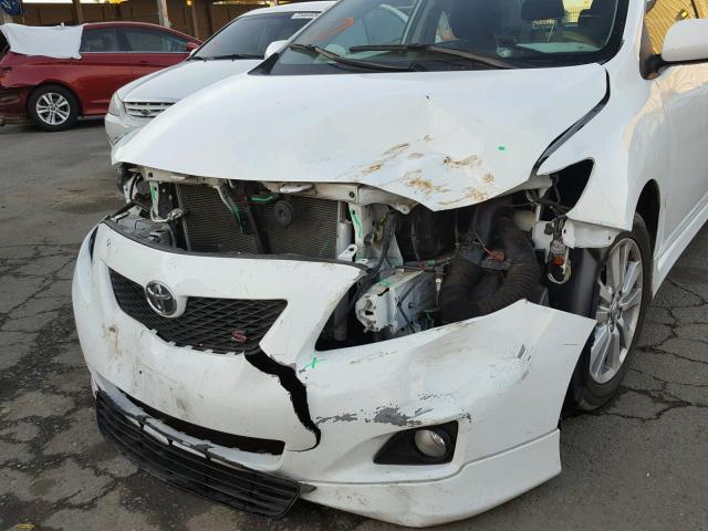 2T1BU4EE3AC439743 - 2010 TOYOTA COROLLA BA WHITE photo 9