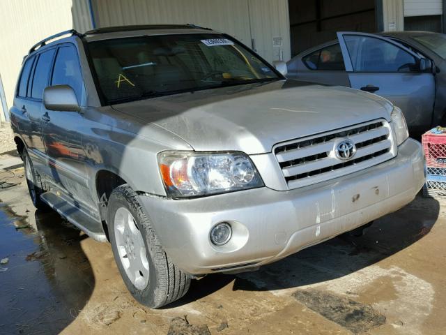 JTEDP21A840031675 - 2004 TOYOTA HIGHLANDER SILVER photo 1