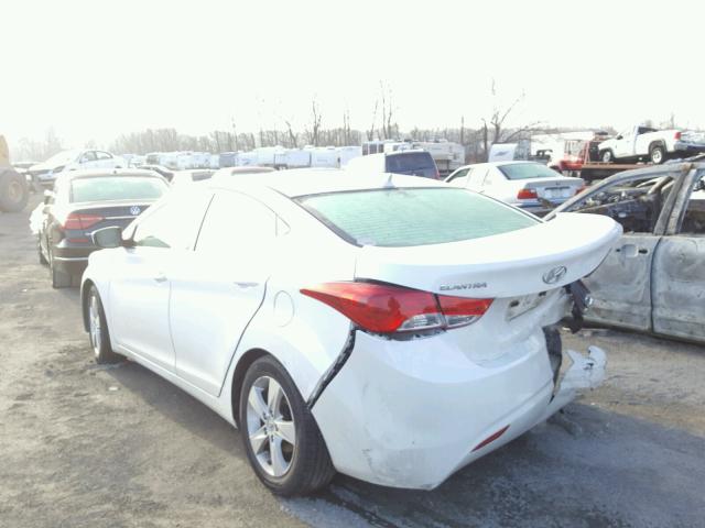 5NPDH4AE7DH431133 - 2013 HYUNDAI ELANTRA GL WHITE photo 3