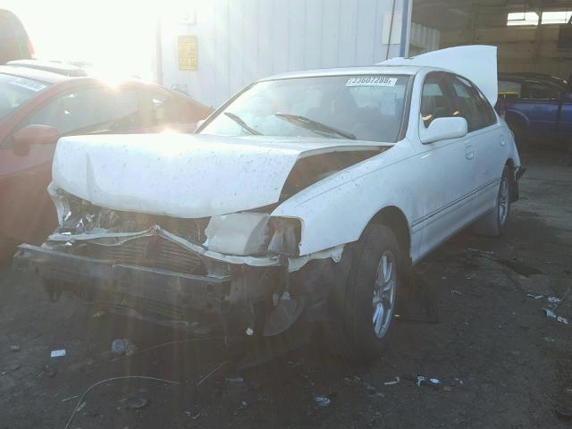 4T1BF18B6XU338925 - 1999 TOYOTA AVALON XL WHITE photo 2