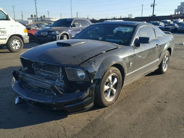 1ZVHT82H095102441 - 2009 FORD MUSTANG GT BLACK photo 2