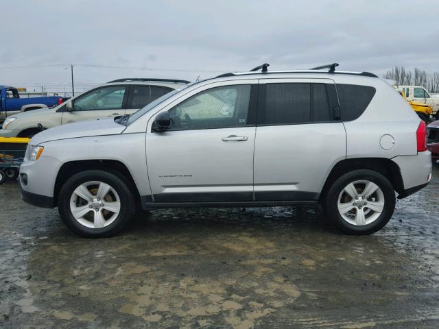 1J4NF1FB8BD157526 - 2011 JEEP COMPASS SP SILVER photo 9
