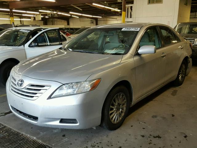 4T1BE46K78U221752 - 2008 TOYOTA CAMRY CE SILVER photo 2