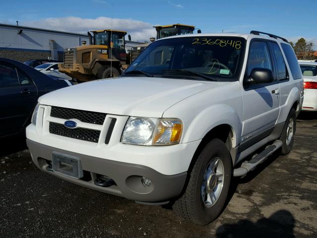 1FMZU70E12UC56462 - 2002 FORD EXPLORER S WHITE photo 2