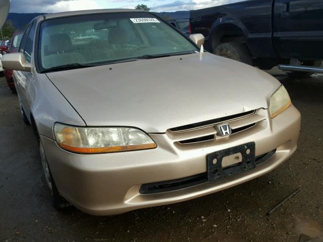 1HGCG6651YA081323 - 2000 HONDA ACCORD LX BEIGE photo 1