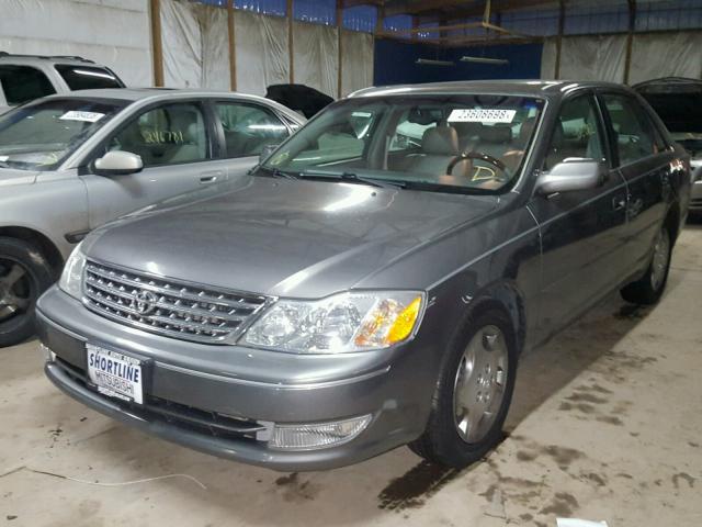 4T1BF28B84U379977 - 2004 TOYOTA AVALON XL GRAY photo 2