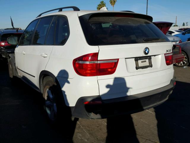 5UXFE435X9L263195 - 2009 BMW X5 XDRIVE3 WHITE photo 3