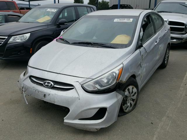 KMHCT4AE9FU882109 - 2015 HYUNDAI ACCENT GLS SILVER photo 2